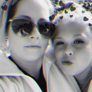 Meet your Posher, Holly